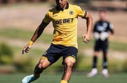 开云体育-第二场闭门友谊赛，我狼1-1战平伯恩利