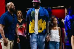 开云体育首页-詹姆斯前队友提议老詹离开湖人，暗示队友不如加入迈阿密热火