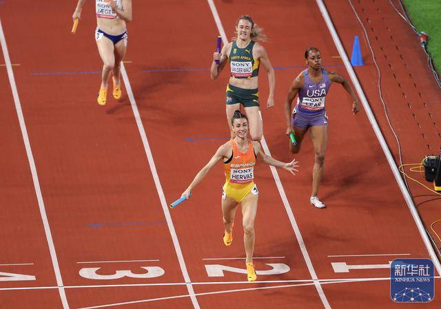 世界接力赛|西班牙队获女子4x400米接力冠军