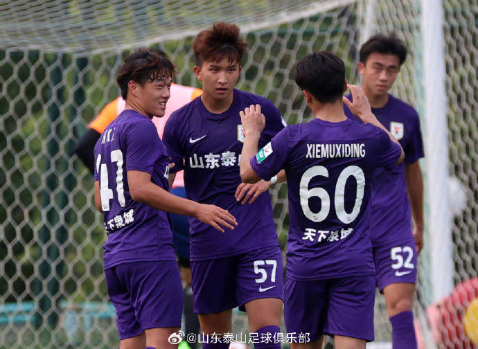 中超|热身赛检验近日训练成果：泰山一队5：2战胜B队