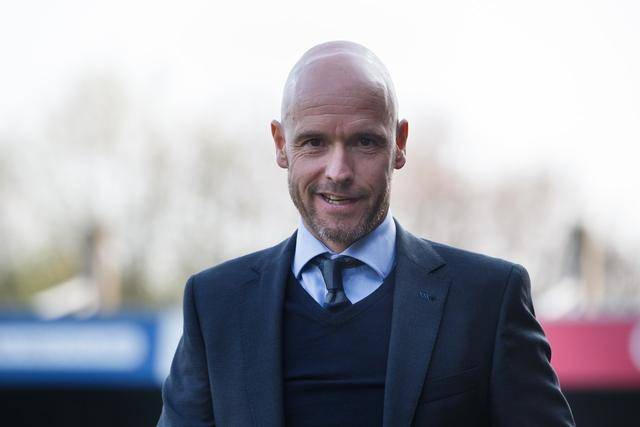 内维尔觉得滕哈赫也许适合瓦伦西亚，多特蒙德可以考察索圣