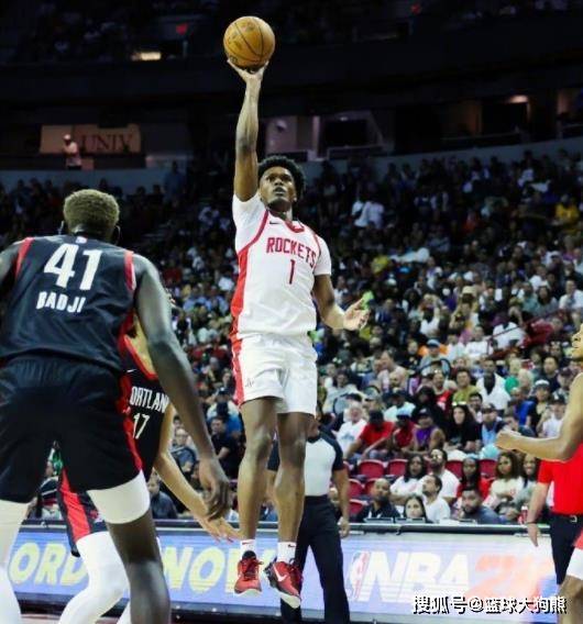 火箭队27年难获5位巨星？阿门+申京才是基石，顶薪或留给22岁新星