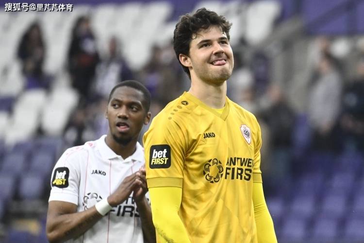 一日英超动向：蓝军“小孩哥”发挥太给力，曼联卖霍伦买新守门员