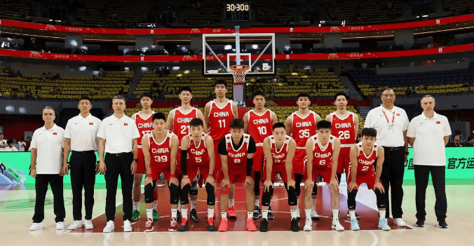 朱正入选？继伟回归？世界杯12人或敲定，3老将归来，6人离队