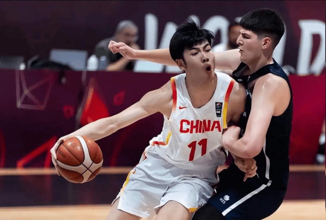 下一个来自中国的NBA首轮秀？不是王俊杰，世界杯场均15+5，才18岁