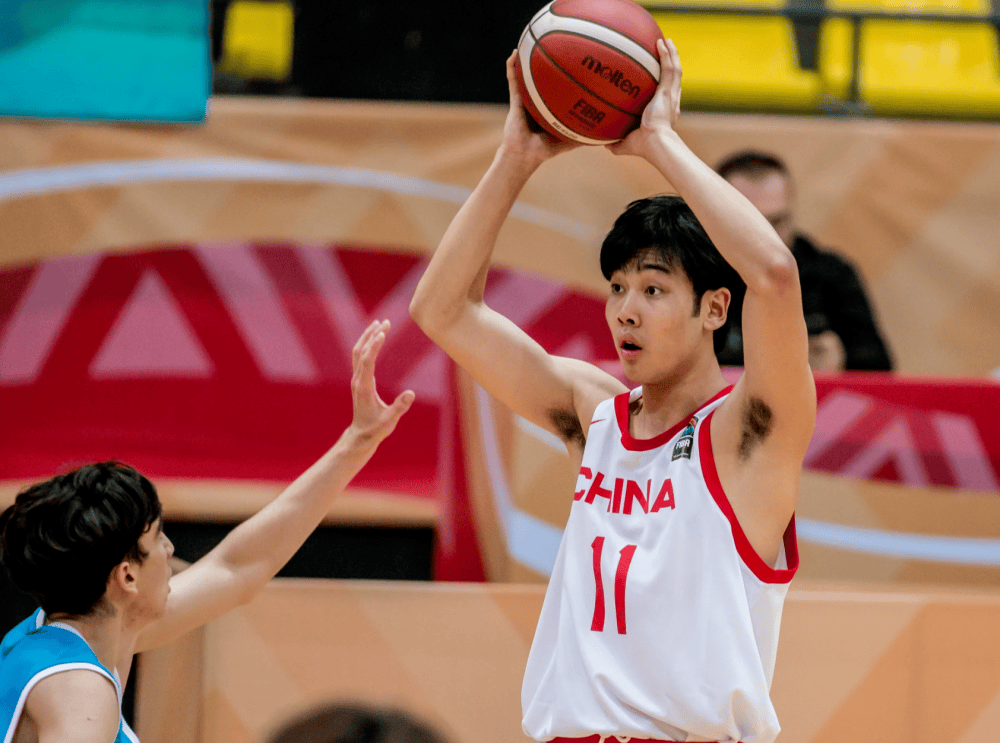 下一个来自中国的NBA首轮秀？不是王俊杰，世界杯场均15+5，才18岁