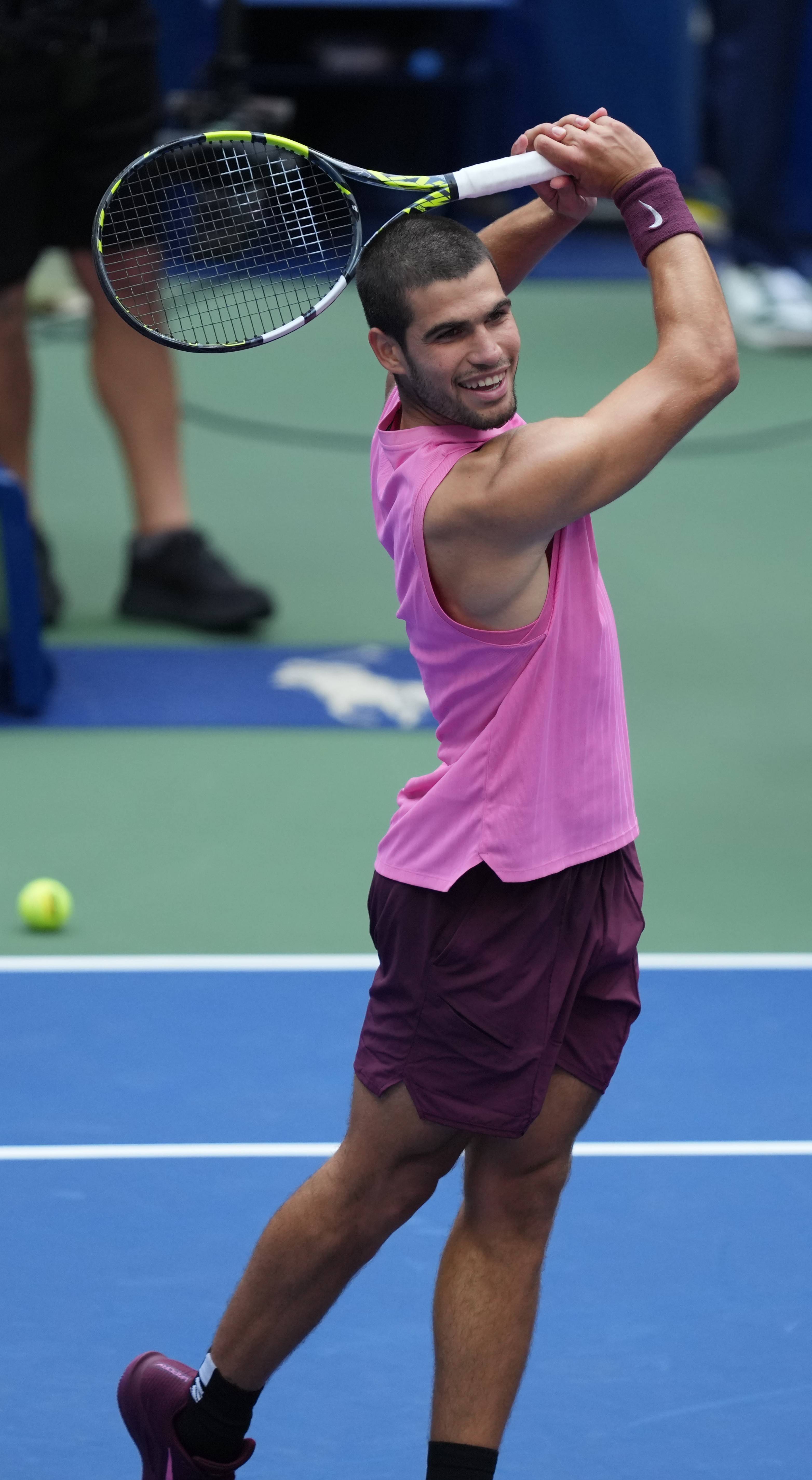 （体育）网球——美网：阿尔卡拉斯晋级男单决赛