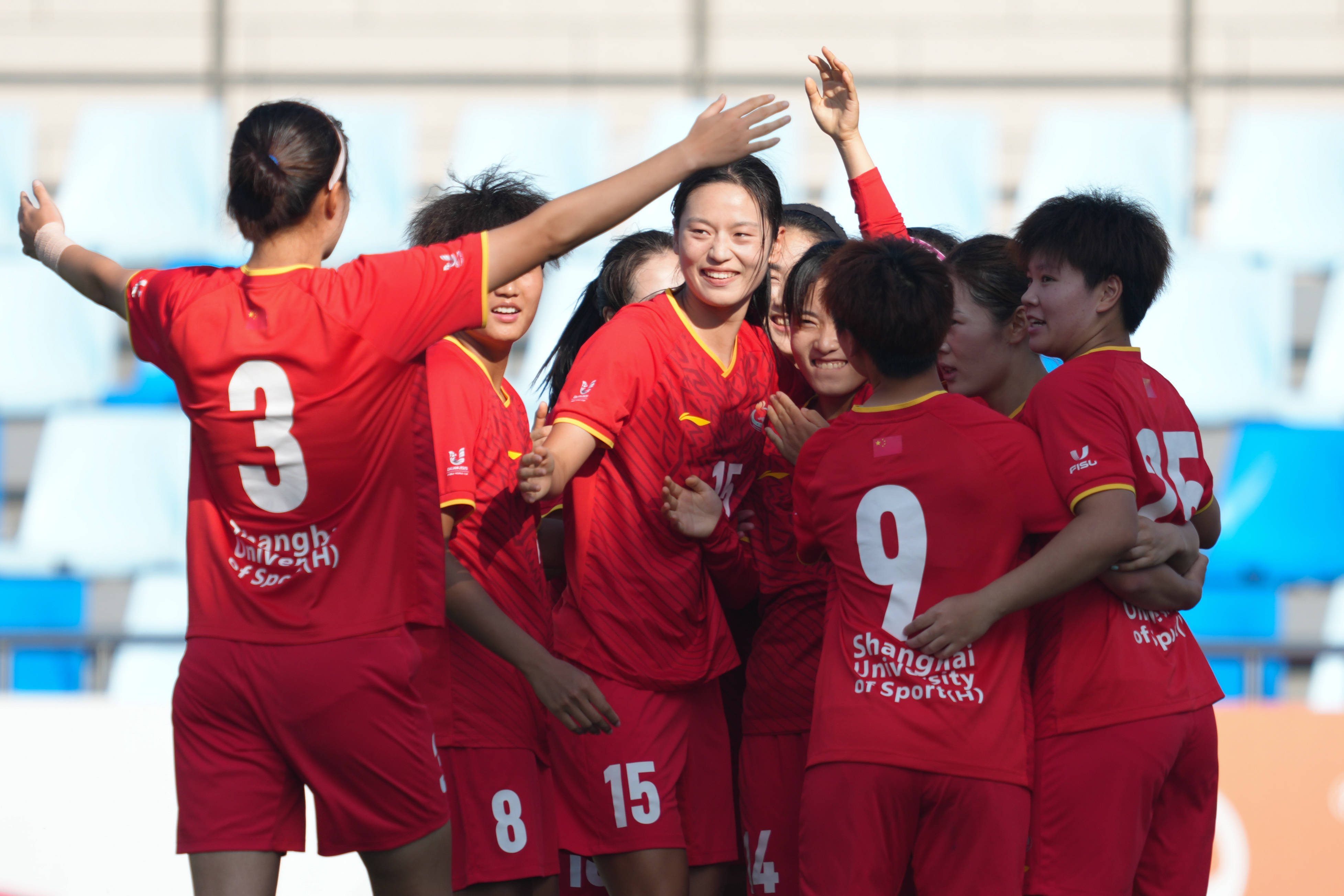 （体育）足球——国际大体联足球世界杯：上海体育大学女足晋级决赛